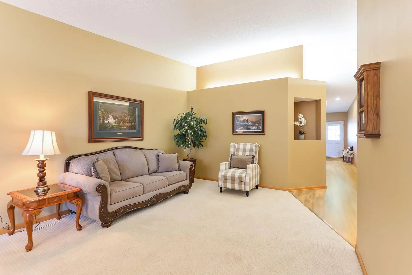 3810 Zinnia Lane, Plymouth, MN 55441