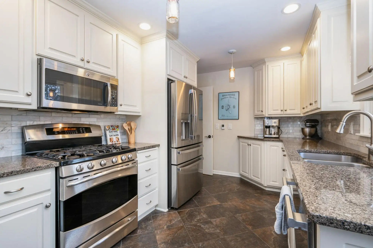 4113 Monterey Avenue, Edina, MN 55416