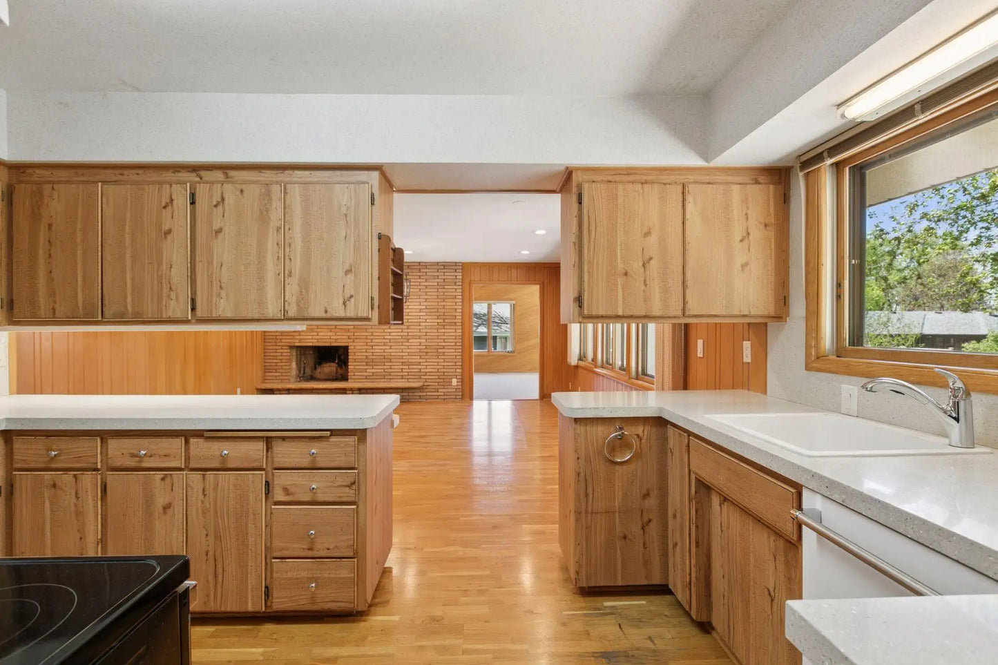 5212 Colonial Drive, Golden Valley, MN 55416