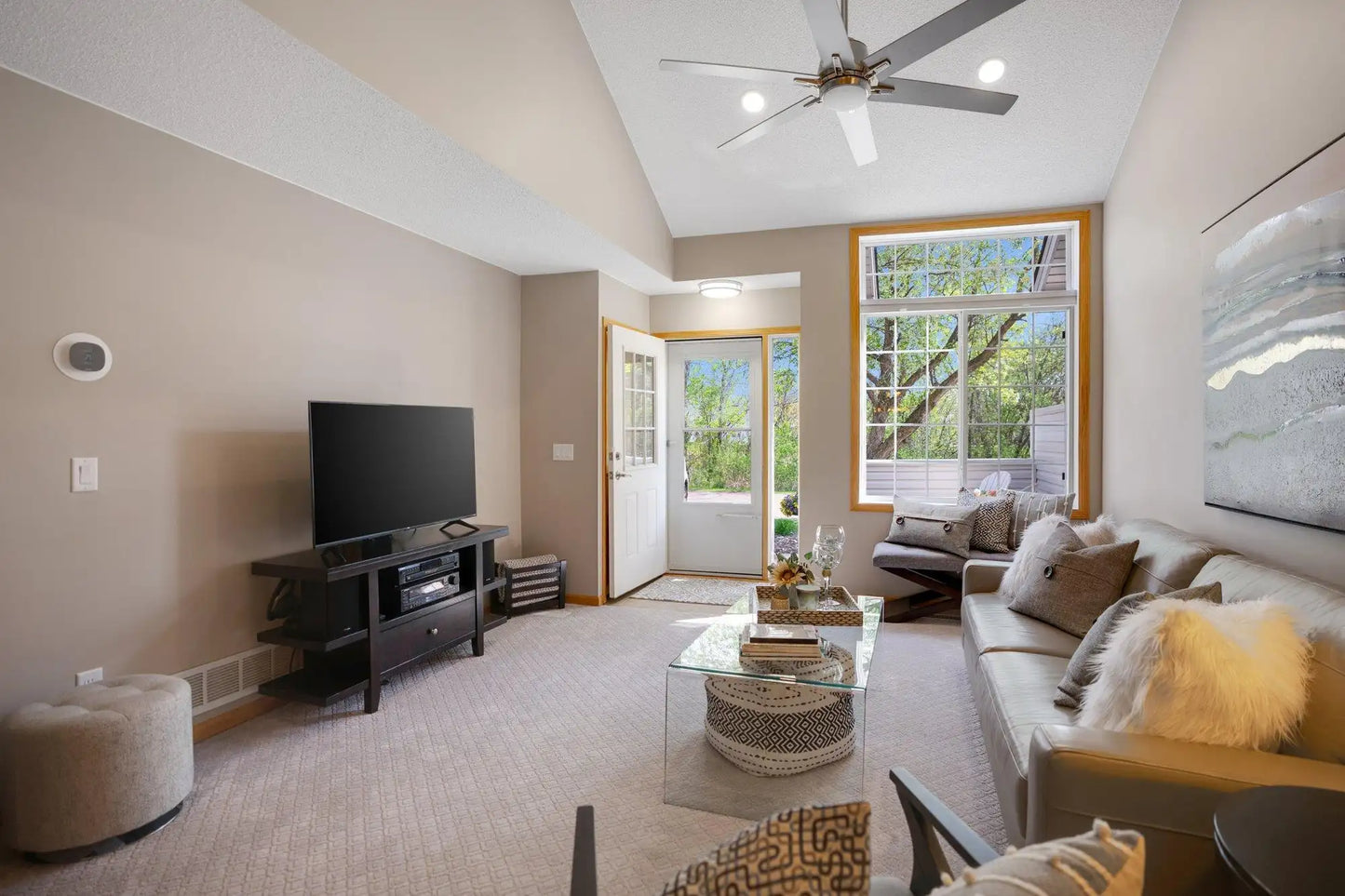 3593 Genevieve Avenue, Oakdale, MN 55128