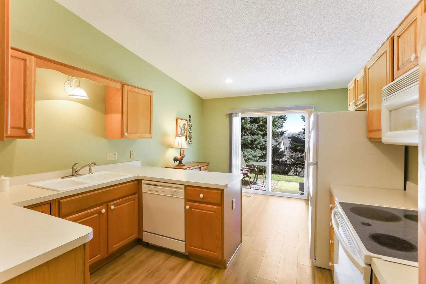 3810 Zinnia Lane, Plymouth, MN 55441