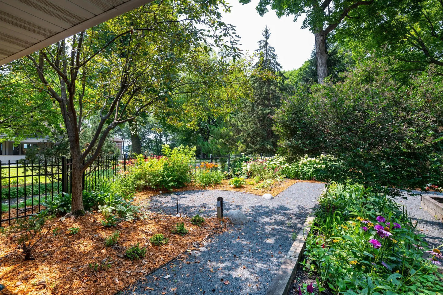 9002 Riley Lake Road, Eden Prairie, MN 55347