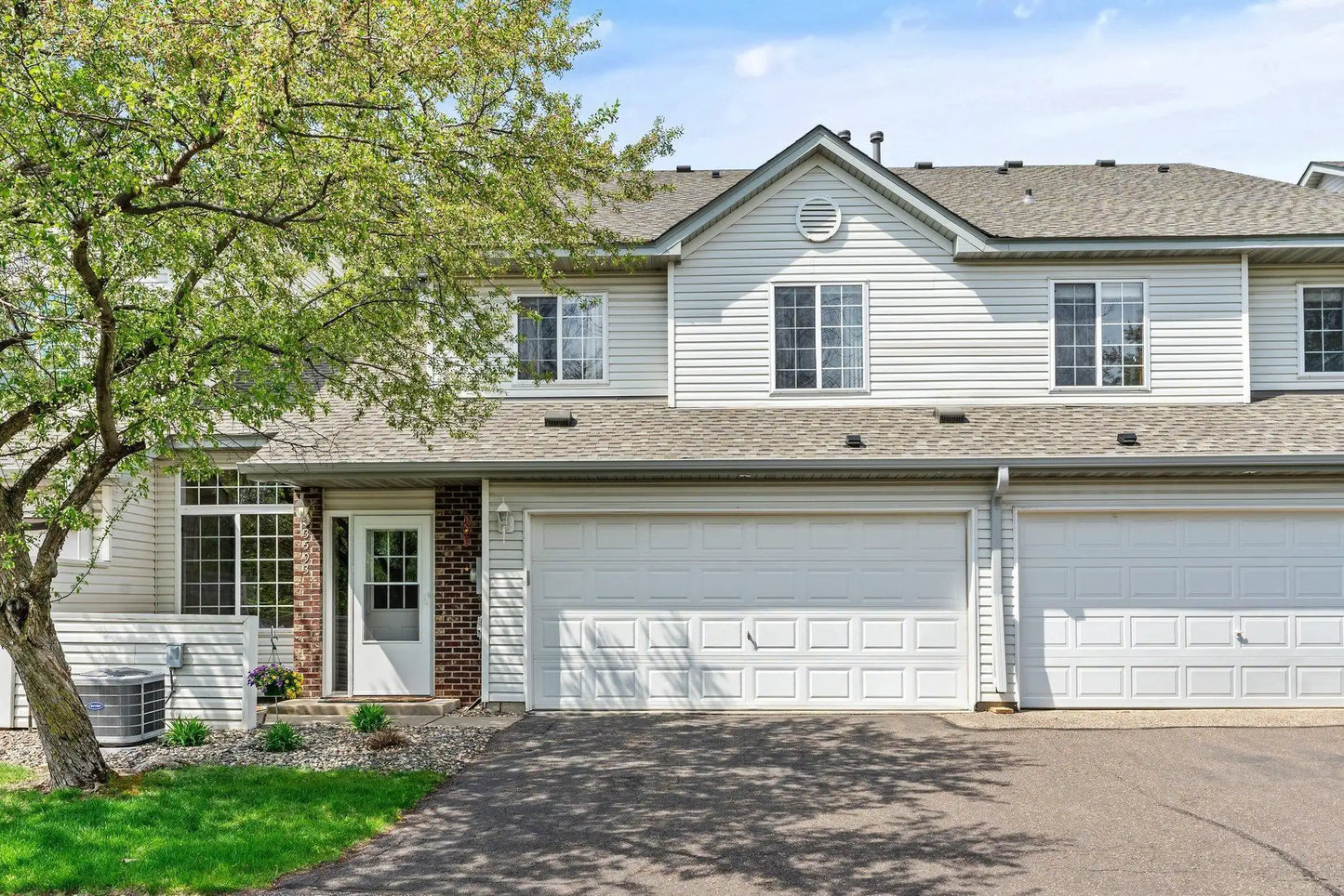 3593 Genevieve Avenue, Oakdale, MN 55128