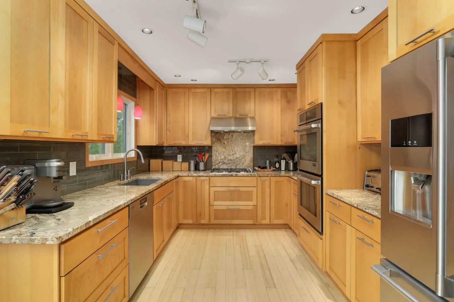 1809 Essex Road, Minnetonka, MN 55305