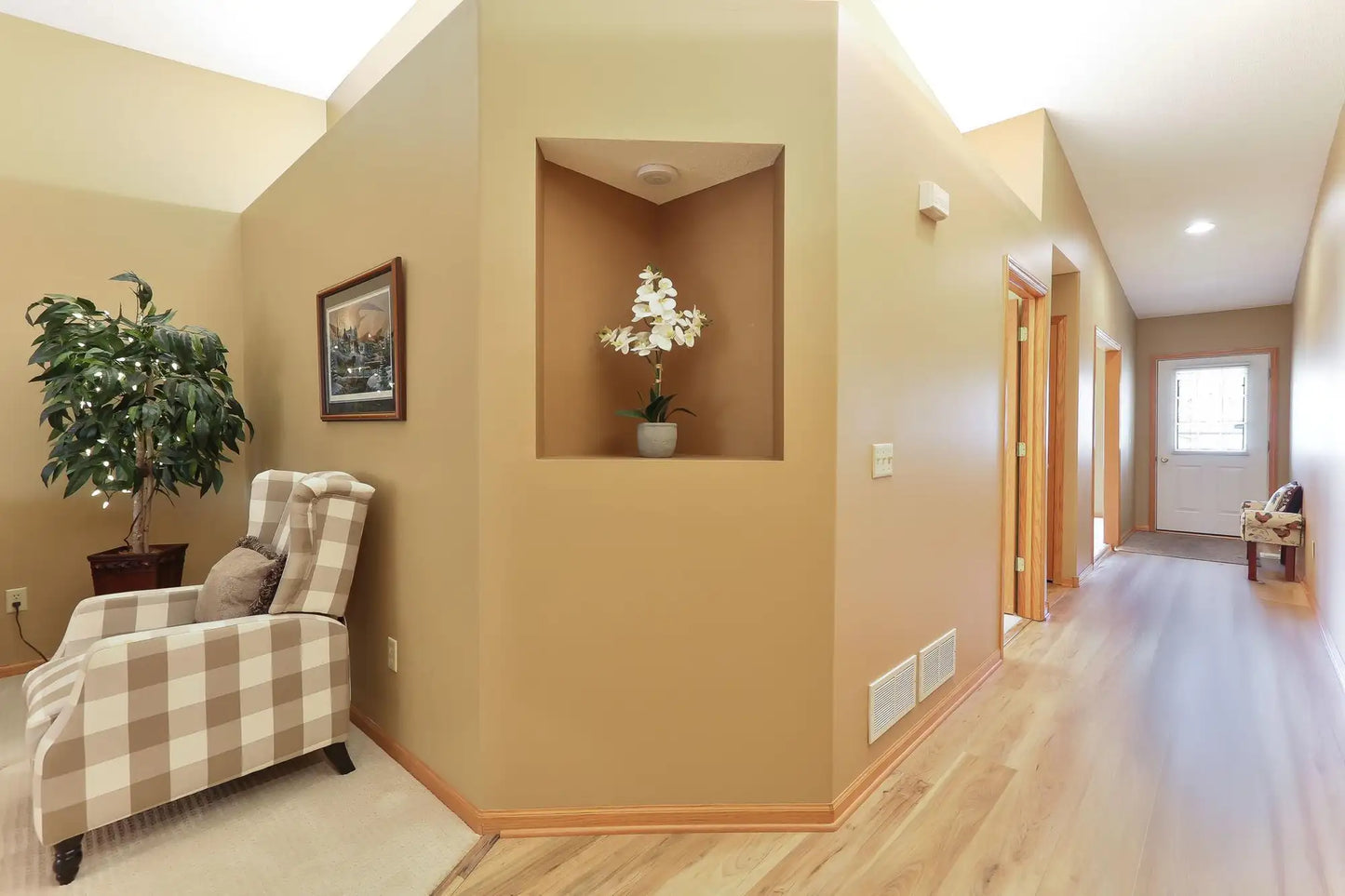 3810 Zinnia Lane, Plymouth, MN 55441