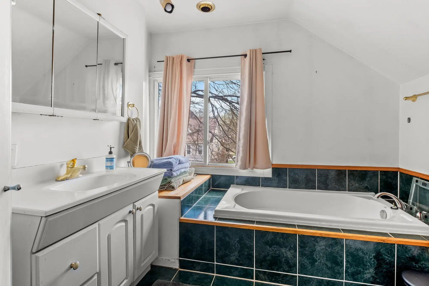2408 Fremont Avenue, Minneapolis, MN 55405