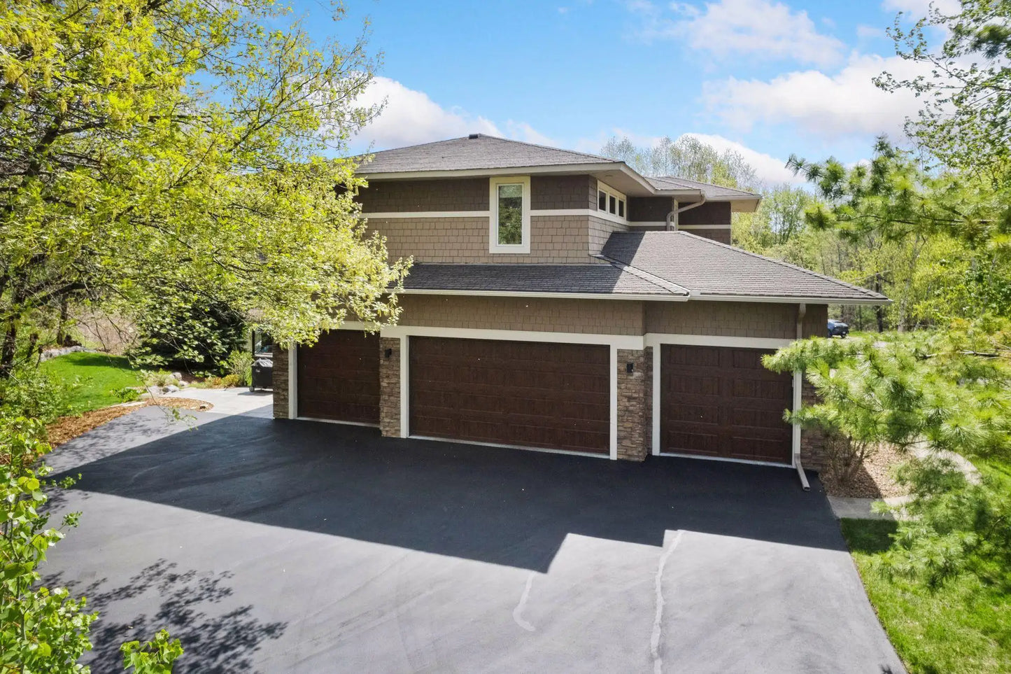 18898 Kabot Cove Lane , Lakeville, MN 55044