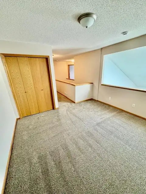 12516 74th Avenue, Maple Grove, MN 55369