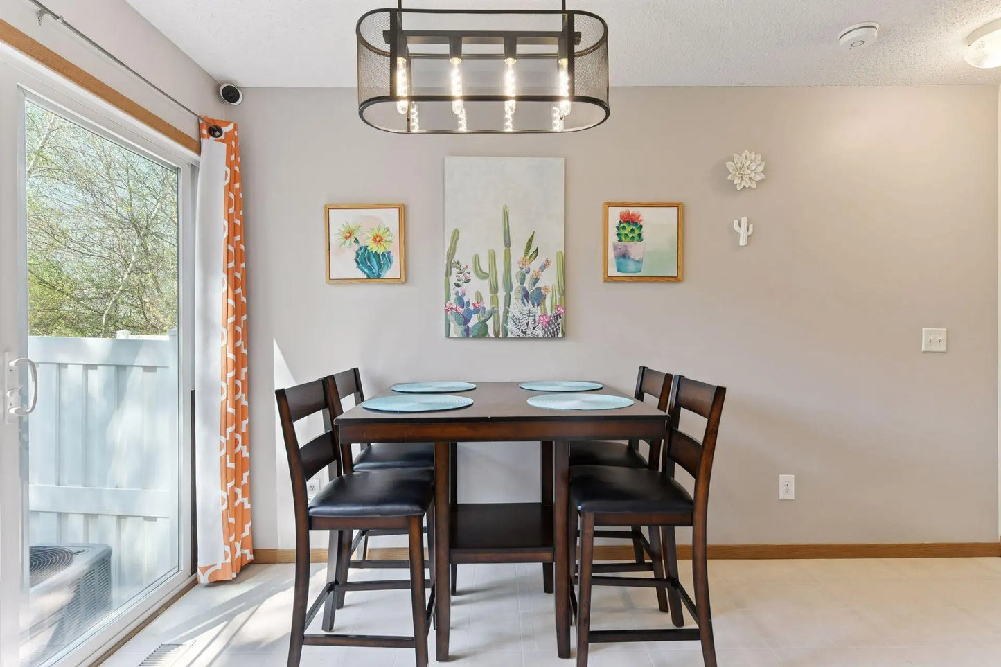 2971 Village Court, Chanhassen, MN 55317
