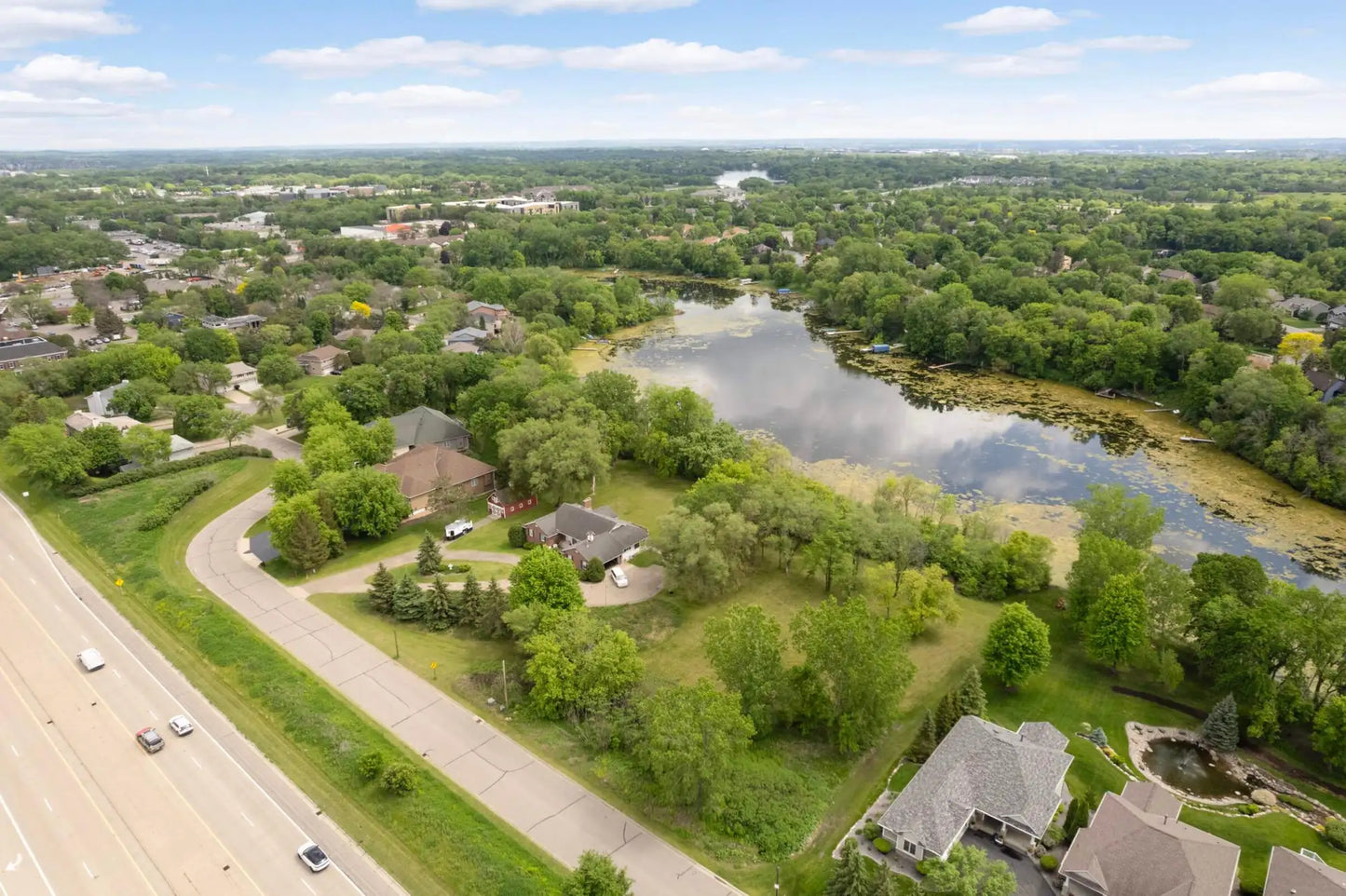 16865 Terrey Pine Dr , Eden Prairie, MN 55347