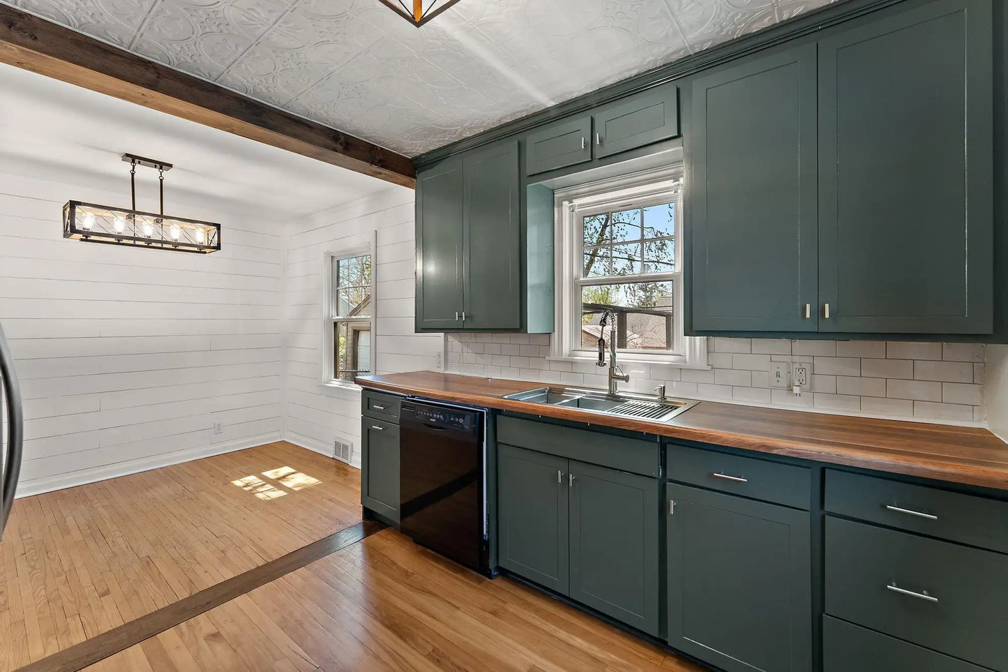 910 Nevada Avenue, Saint Paul, MN 55117