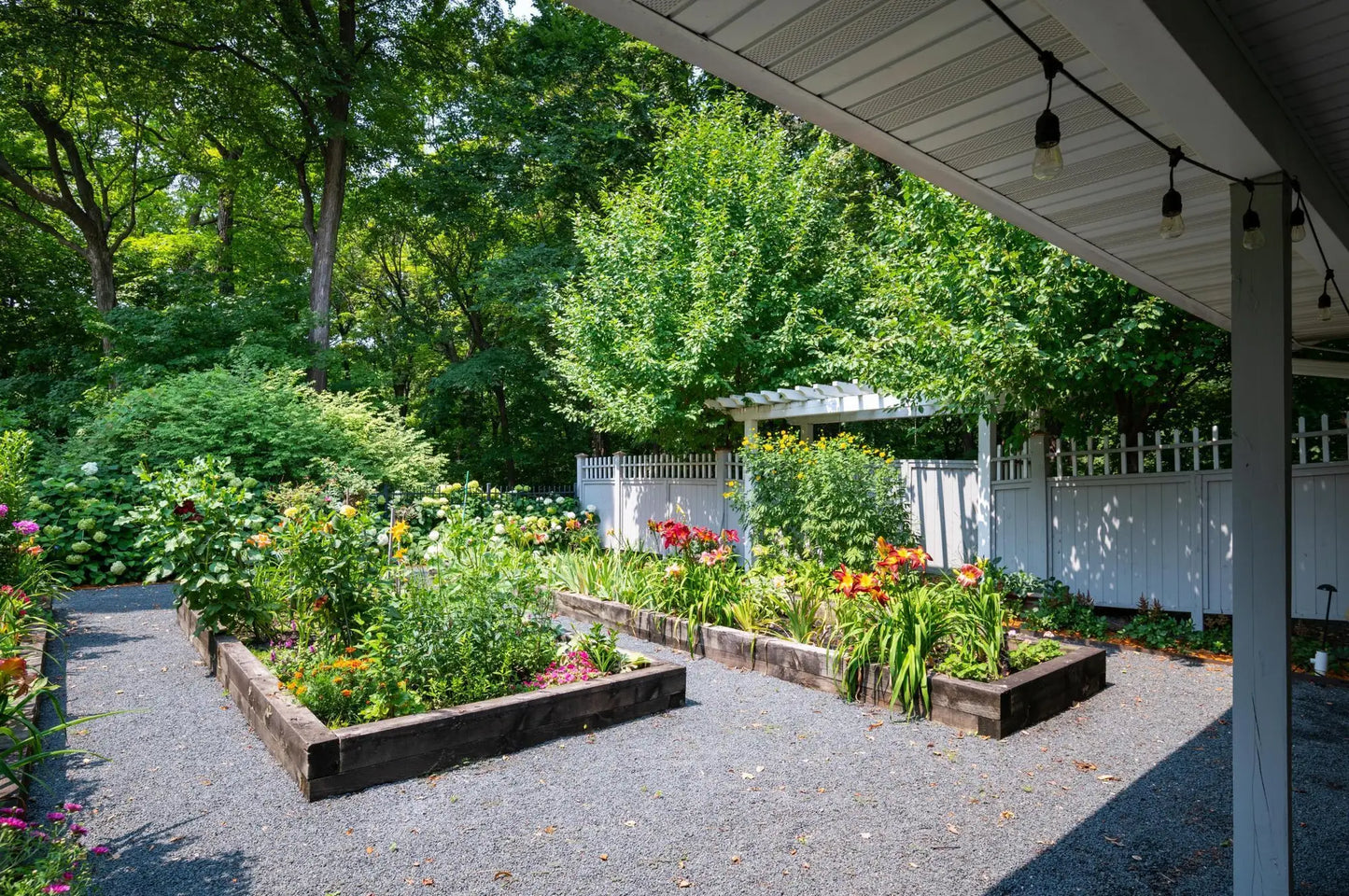 9002 Riley Lake Road, Eden Prairie, MN 55347