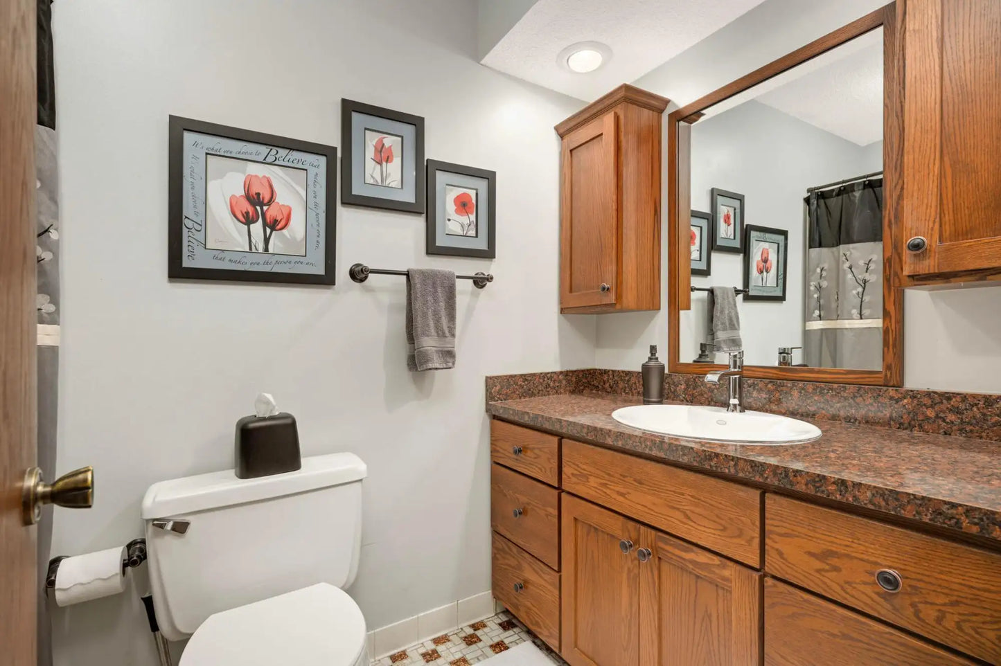 8224 Kingslee Road, Bloomington, MN 55438