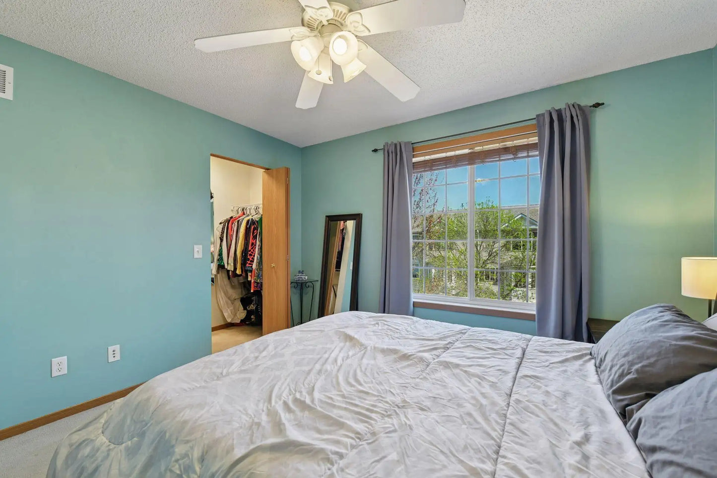 2971 Village Court, Chanhassen, MN 55317