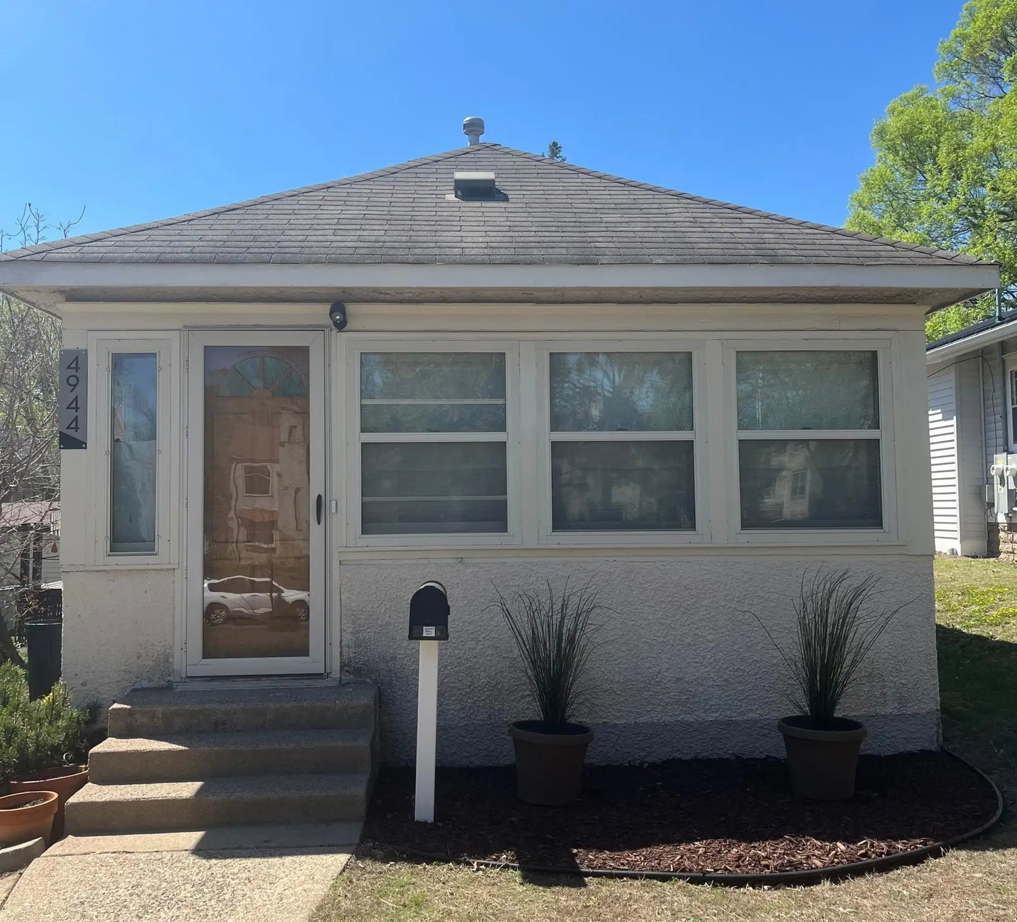 4944 Chicago Avenue, Minneapolis, MN 55417