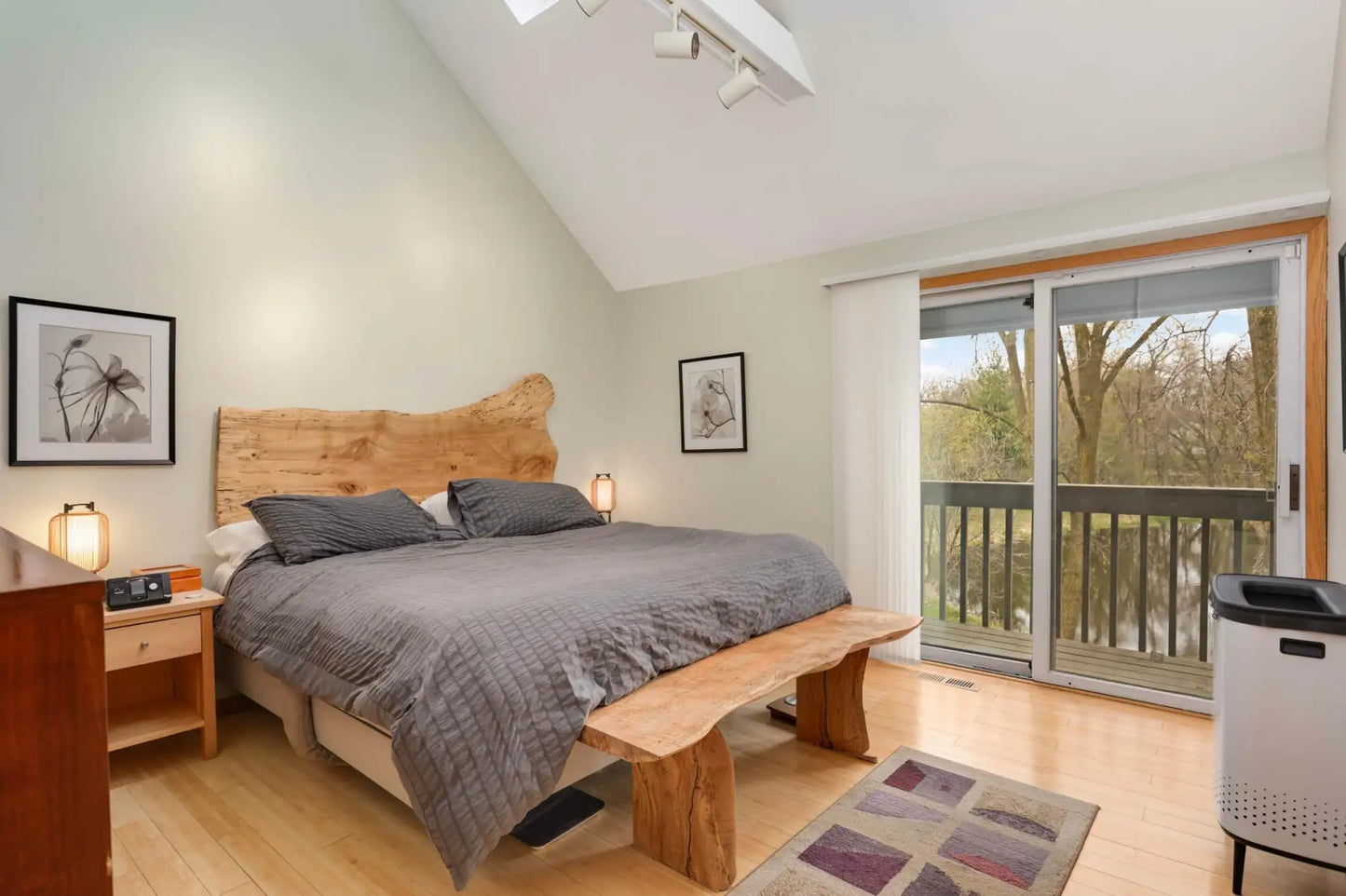 1809 Essex Road, Minnetonka, MN 55305