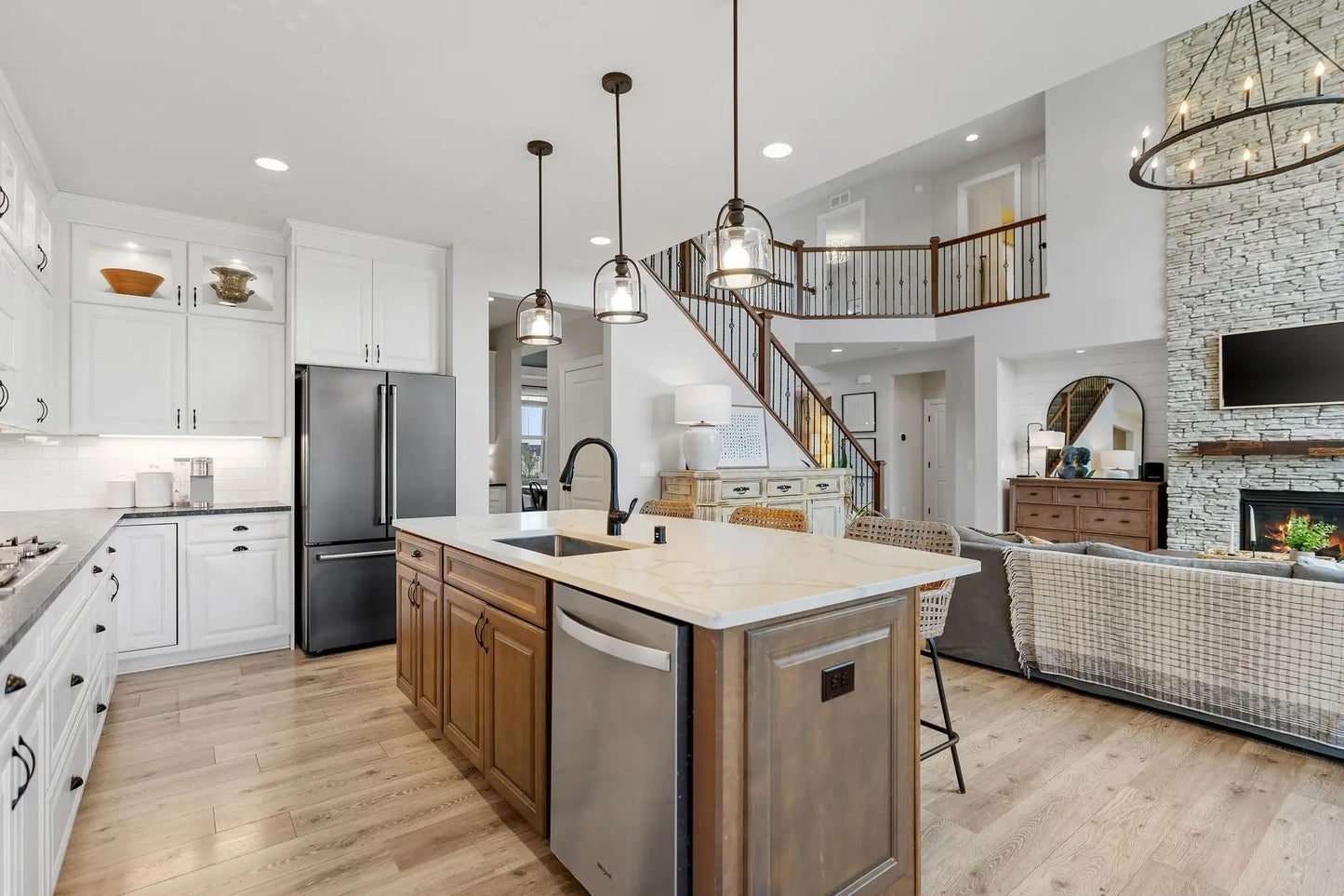 14275 Meadowlawn Trail, Prior Lake, MN 55372