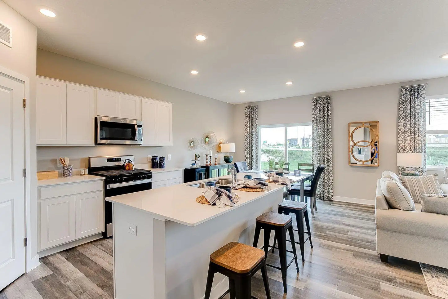 205 Snowdrop Trail, Waconia, MN 55387