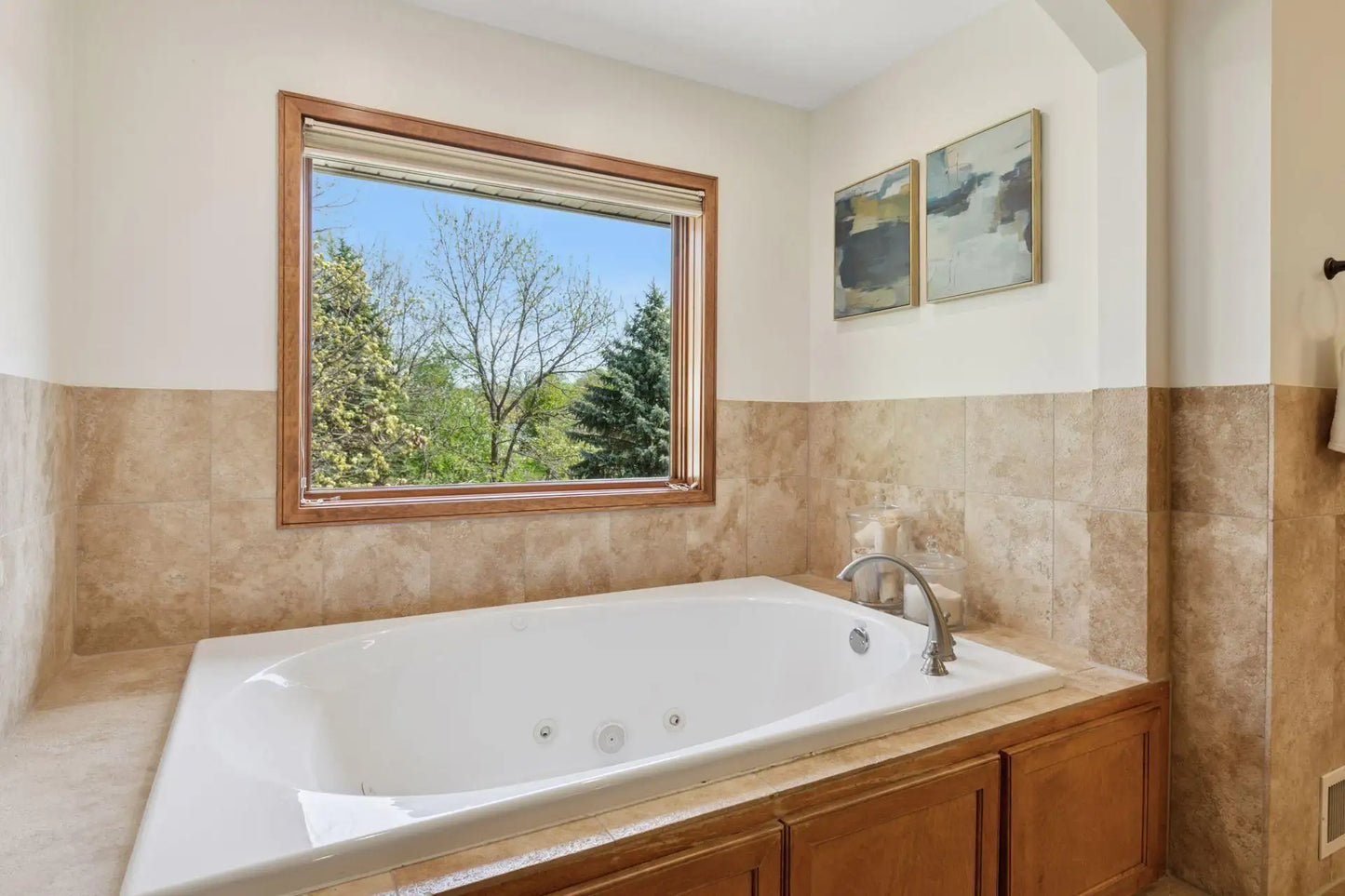18898 Kabot Cove Lane , Lakeville, MN 55044