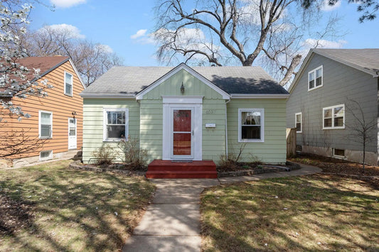6037 Clinton Avenue, Minneapolis, MN 55419