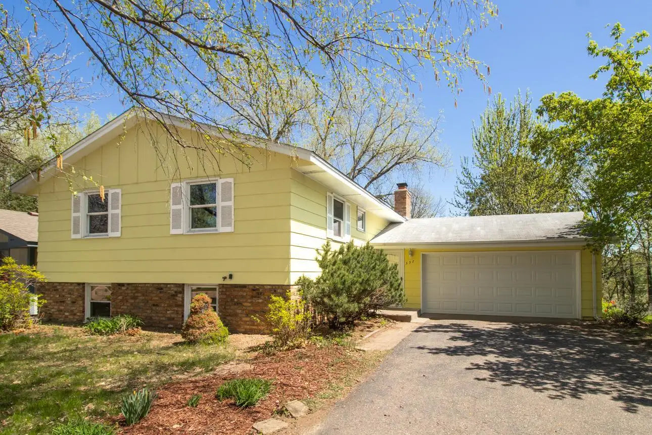 537 17th Avenue, New Brighton, MN 55112