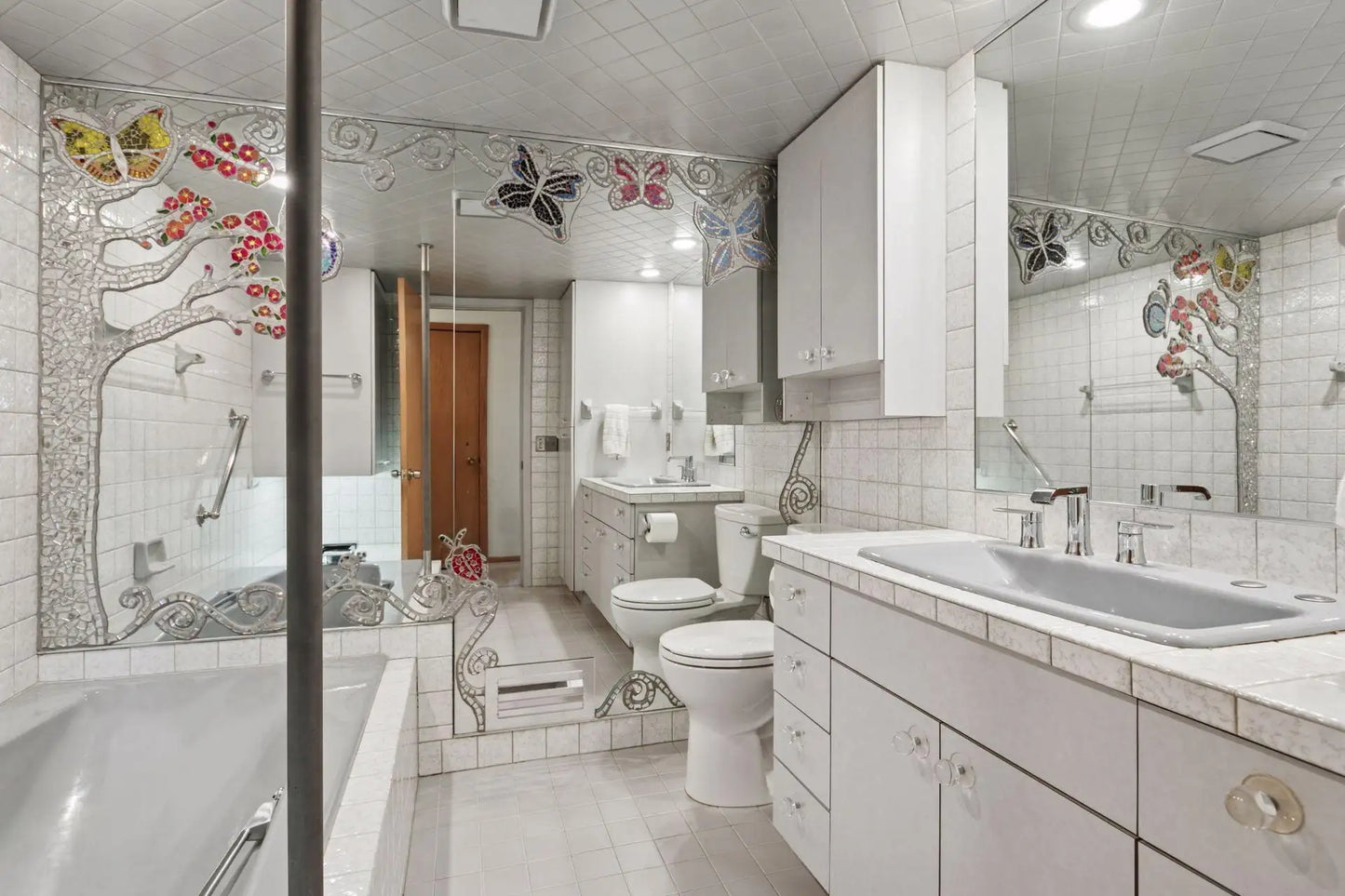 5212 Colonial Drive, Golden Valley, MN 55416