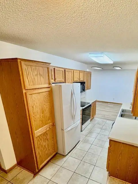 12516 74th Avenue, Maple Grove, MN 55369