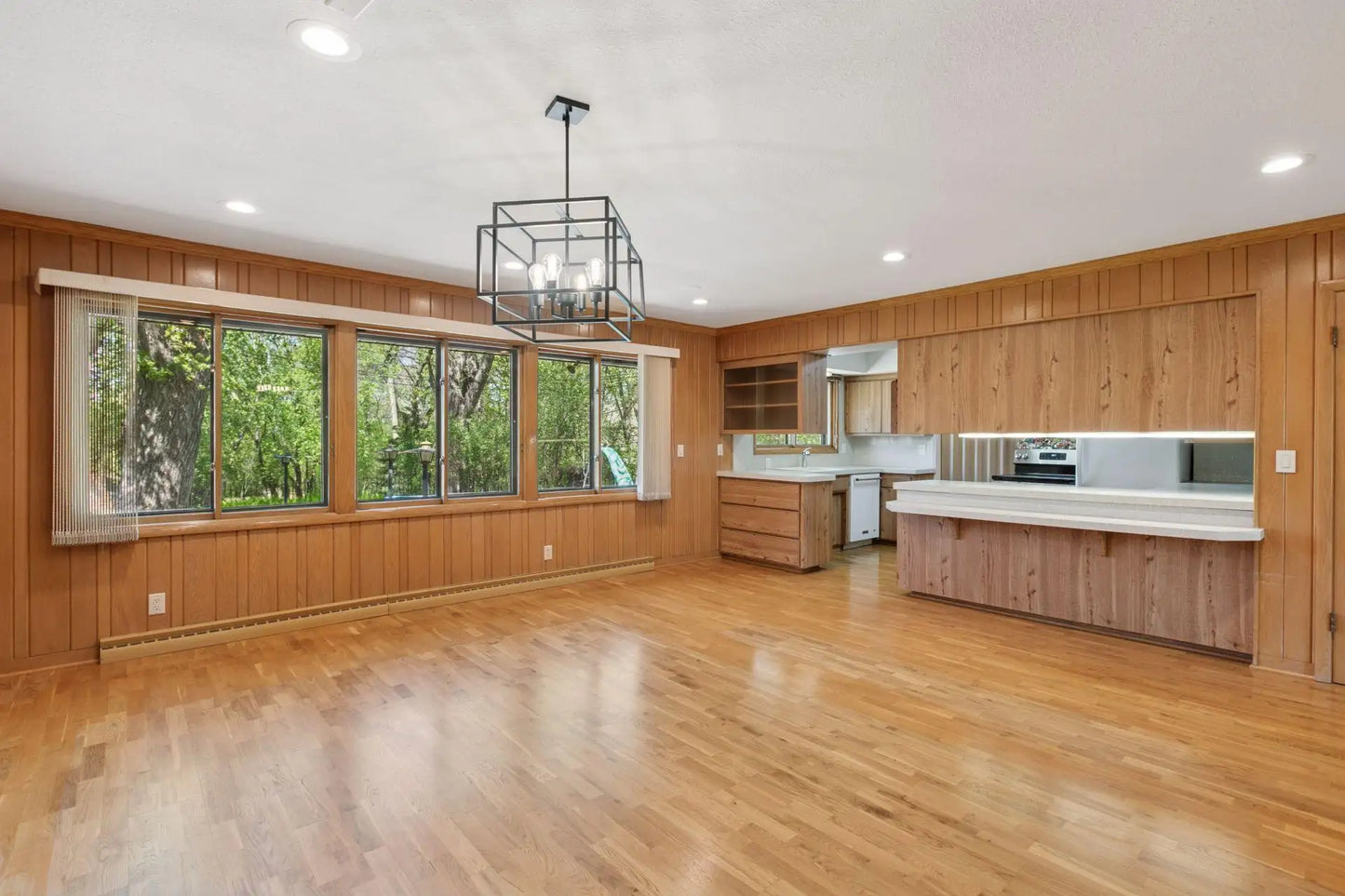 5212 Colonial Drive, Golden Valley, MN 55416