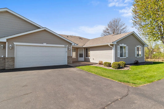 6117 150th Street, Hugo, MN 55038