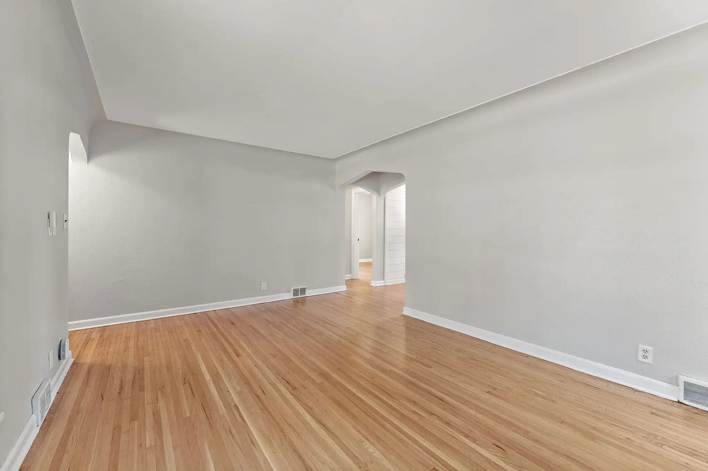 910 Nevada Avenue, Saint Paul, MN 55117