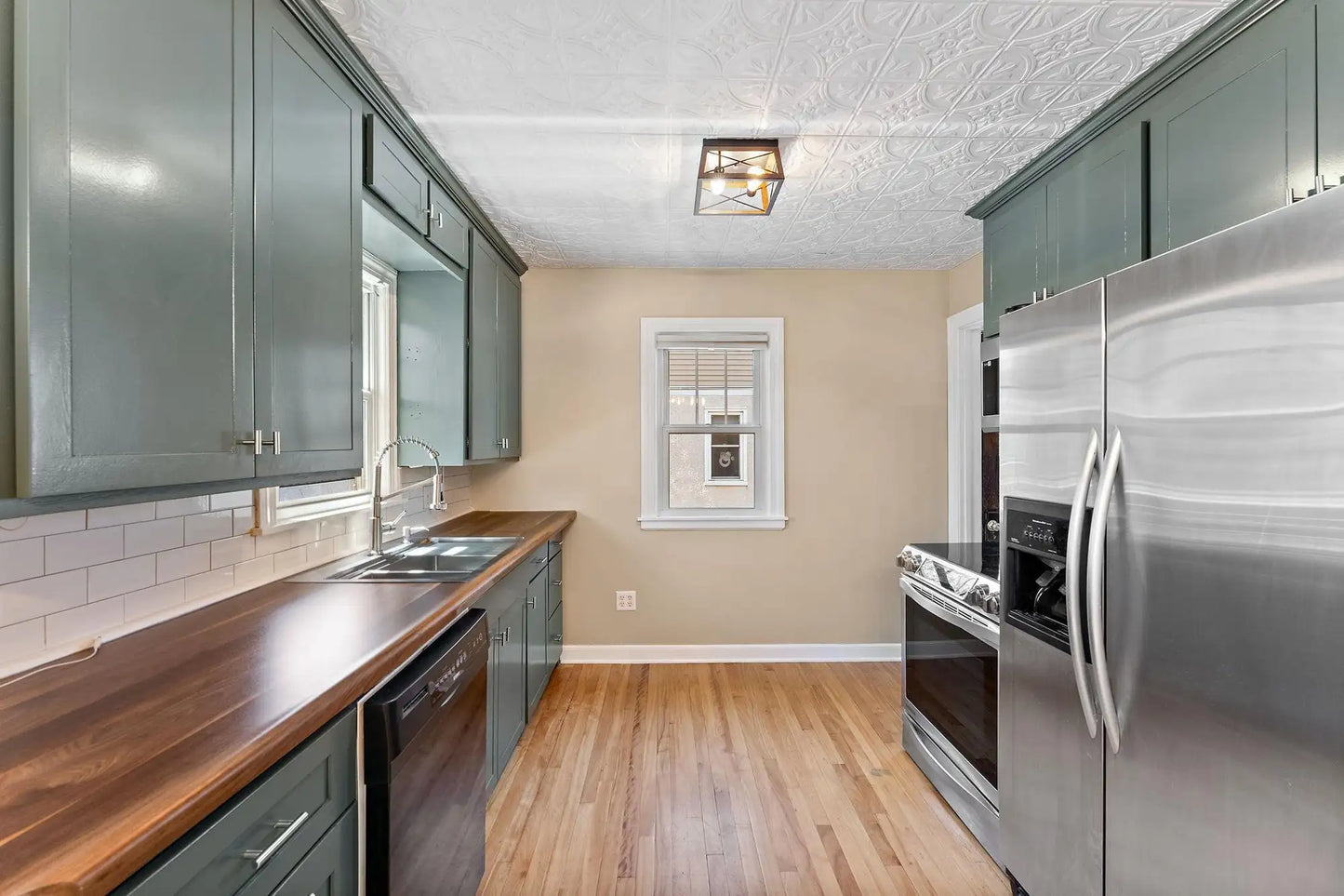 910 Nevada Avenue, Saint Paul, MN 55117