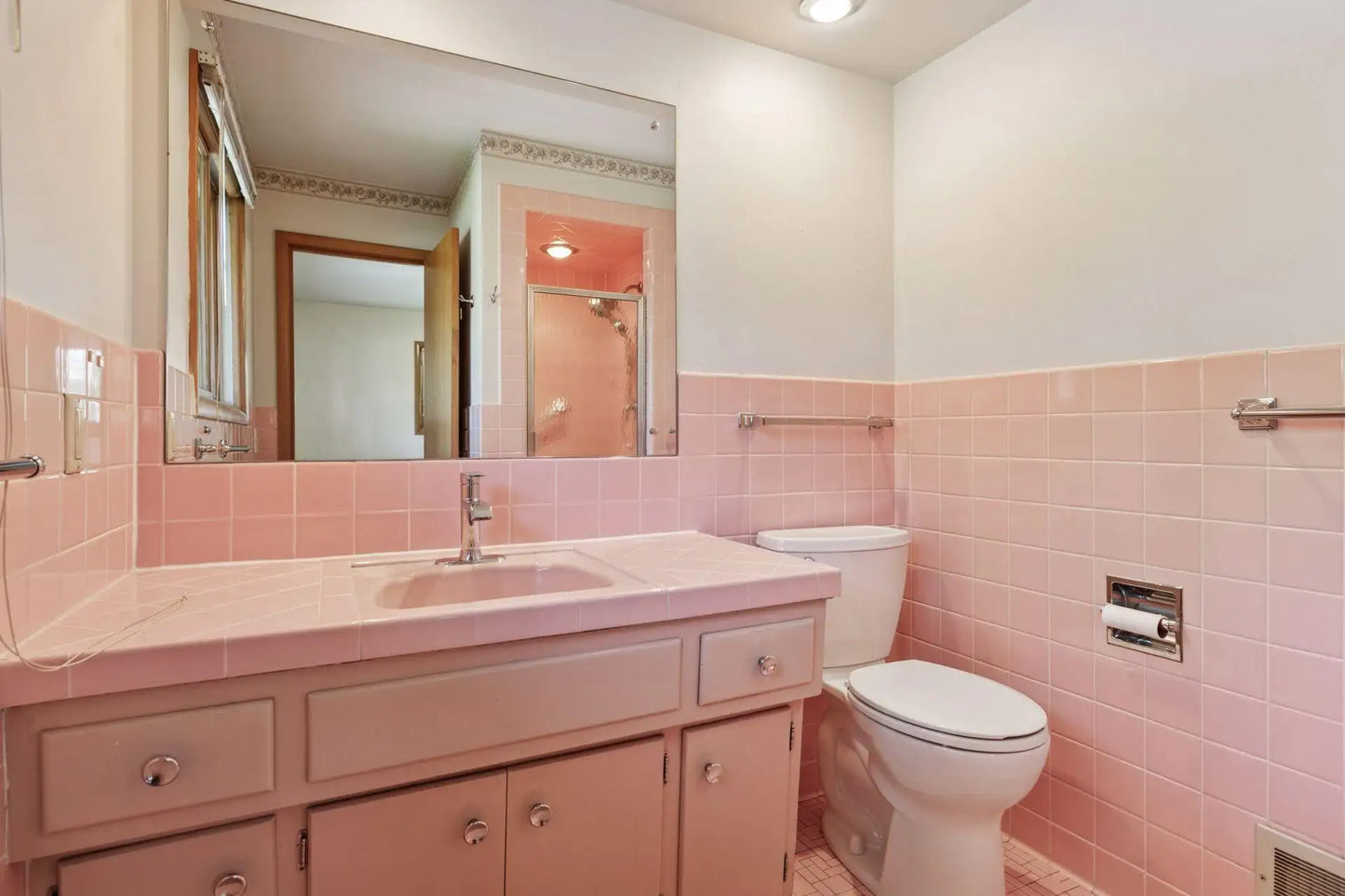 5212 Colonial Drive, Golden Valley, MN 55416