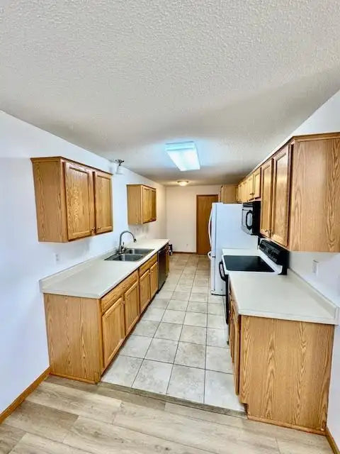 12516 74th Avenue, Maple Grove, MN 55369