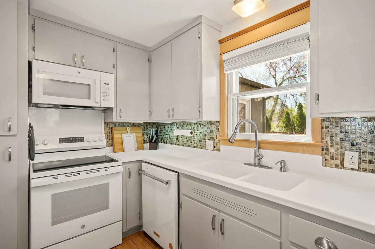 1406 66th Street, Richfield, MN 55423