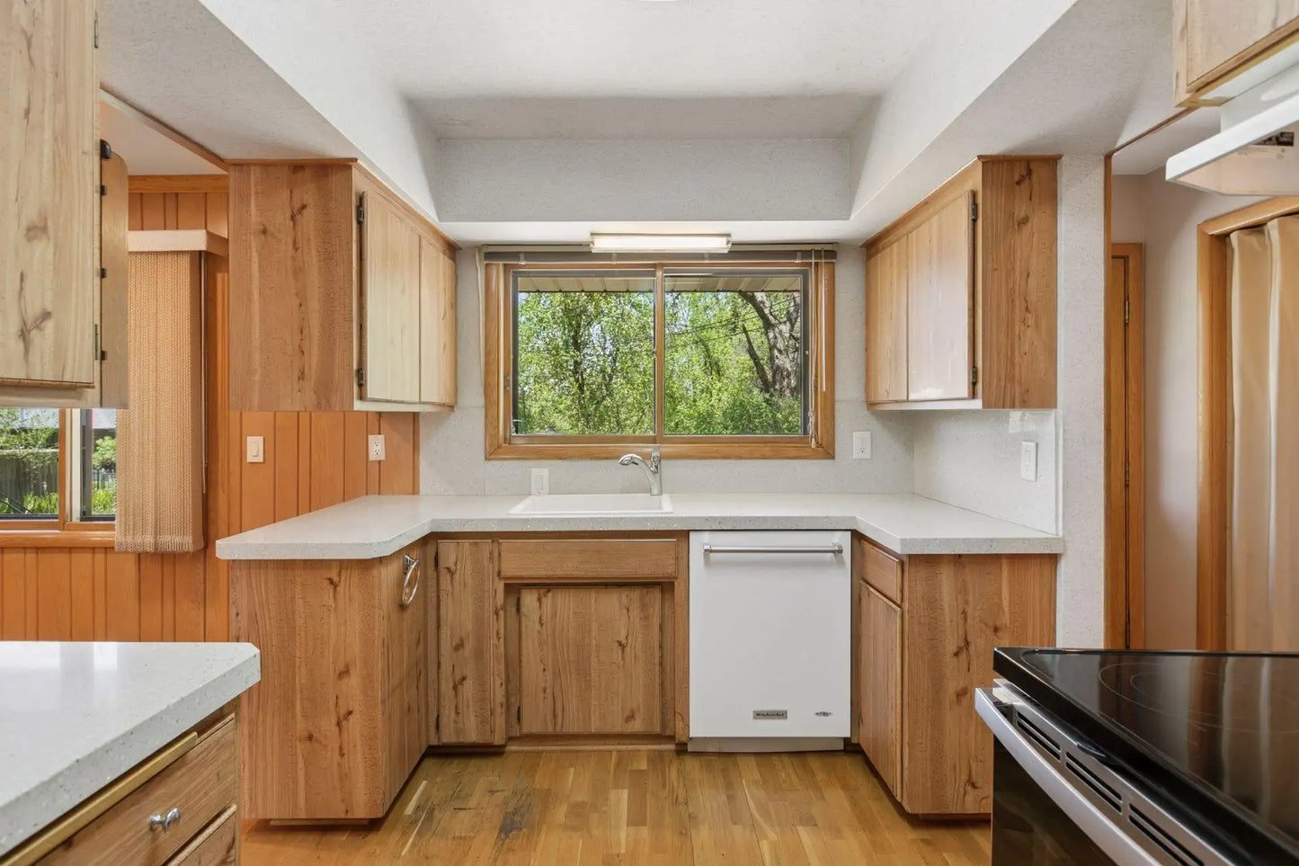 5212 Colonial Drive, Golden Valley, MN 55416